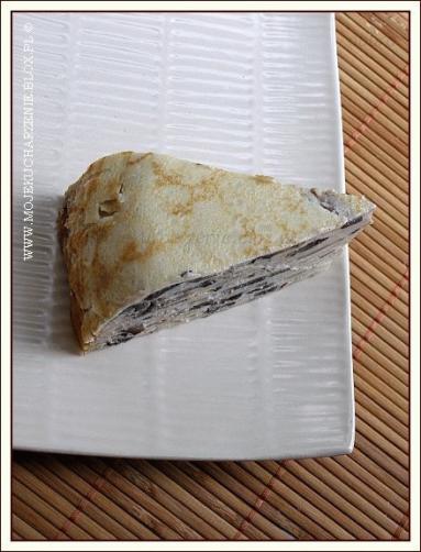 Zdjęcie - Tort naleśnikowy z pieczarkami  - Przepisy kulinarne ze zdjęciami