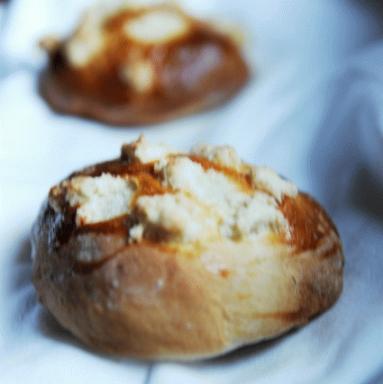Zdjęcie - Słodkie bułeczki z kruszonką - Przepisy kulinarne ze zdjęciami