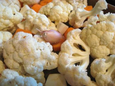 Zdjęcie - Krem z pieczonego  kalafiora  - Przepisy kulinarne ze zdjęciami