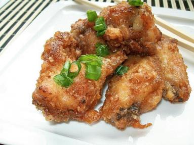 Zdjęcie - Skrzydełka kurczaka na ostro po  chińsku  - Przepisy kulinarne ze zdjęciami
