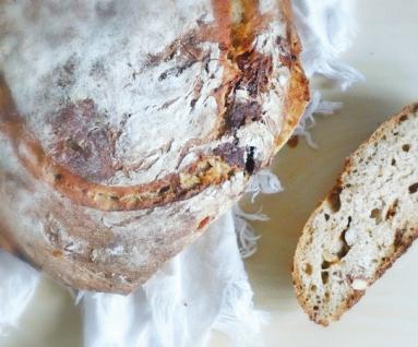 Zdjęcie - Chleb bakaliowy na zakwasie - Przepisy kulinarne ze zdjęciami