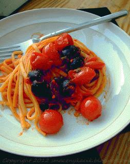 Zdjęcie - Linguine alla puttanesca - Przepisy kulinarne ze zdjęciami