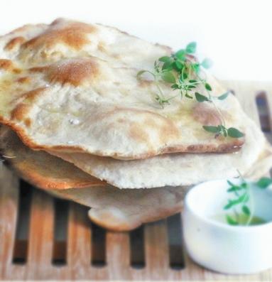 Zdjęcie - Pane carasau – płaskie chlebki z Sardynii - Przepisy kulinarne ze zdjęciami