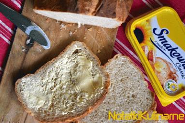 Zdjęcie - Prosty pszenny chleb na kanapki - Przepisy kulinarne ze zdjęciami