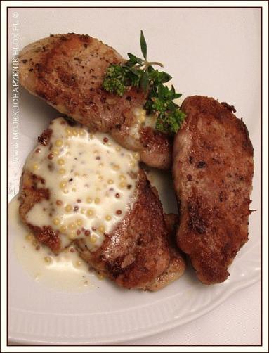 Zdjęcie - Polędwiczki wieprzowe w sosie śmietanowo-musztardowym - Przepisy kulinarne ze zdjęciami
