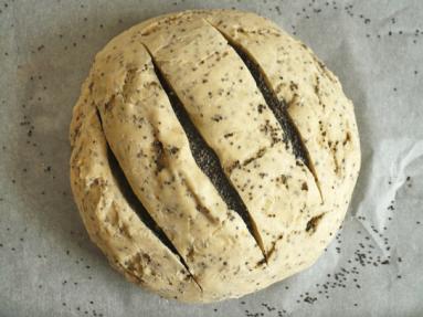 Zdjęcie - Chleb mleczny z makiem - Przepisy kulinarne ze zdjęciami