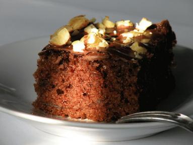 Zdjęcie - Czekoladowe ciasto z cukinią - Przepisy kulinarne ze zdjęciami