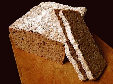 Zdjęcie - Chleb razowy na zakwasie - Przepisy kulinarne ze zdjęciami