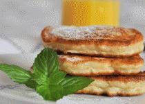 Zdjęcie - Racuszki drożdżowe- śniadaniowe - Przepisy kulinarne ze zdjęciami