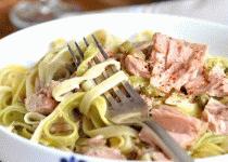 Zdjęcie - Makaron z tuńczykiem, anchois i kaparami - Przepisy kulinarne ze zdjęciami