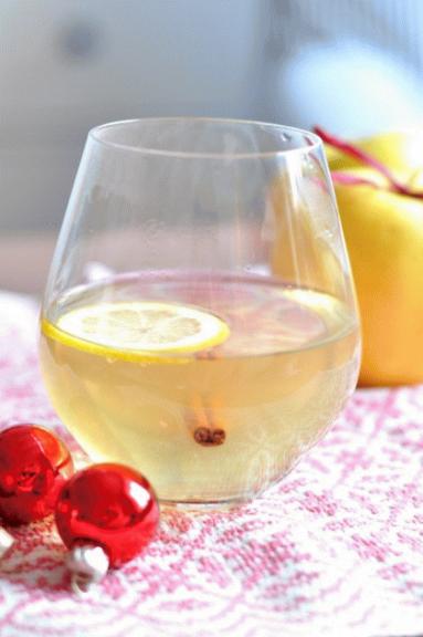 Zdjęcie - Rozgrzewający napój jabłkowo- cytrynowy - Przepisy kulinarne ze zdjęciami