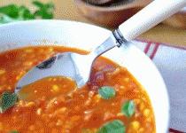 Zdjęcie - Zupa ze świeżej kukurydzy i pomidorów - Przepisy kulinarne ze zdjęciami