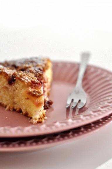 Zdjęcie - Ciasto z wiśniami (i z niespodzianką!) - Przepisy kulinarne ze zdjęciami