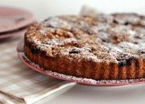 Zdjęcie - Ciasto z wiśniami (i z niespodzianką!) - Przepisy kulinarne ze zdjęciami