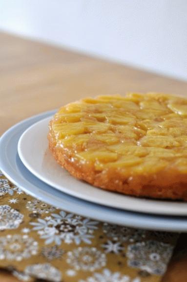Zdjęcie - Słońce na talerzu czyli ciasto ananasowe (Pineapple upside-down cake) - Przepisy kulinarne ze zdjęciami