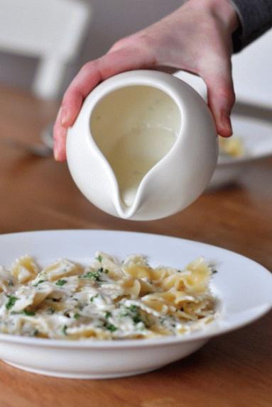 Zdjęcie - Makaron z kremowym sosem z gorgonzoli - Przepisy kulinarne ze zdjęciami