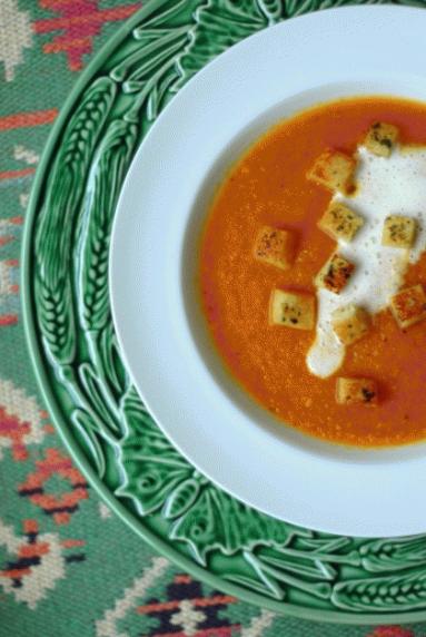 Zdjęcie - Energetyczna zupa z pieczonych warzyw - Przepisy kulinarne ze zdjęciami