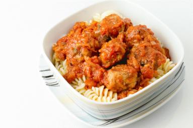 Zdjęcie - Klopsiki włoskie w sosie pomidorowym - Przepisy kulinarne ze zdjęciami