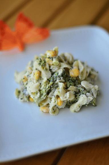 Zdjęcie - Sałatka brokułowa, która uzależnia - Przepisy kulinarne ze zdjęciami