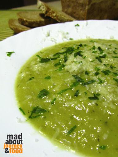 Zdjęcie - Kremowa zupa z cukinii i pora - Przepisy kulinarne ze zdjęciami
