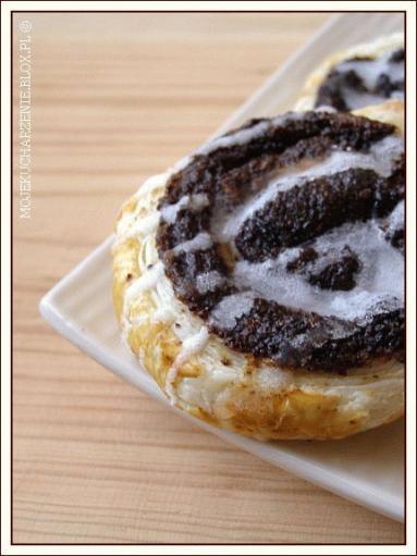 Zdjęcie - Ślimaczki makowe z ciasta francuskiego - dla zabieganych :) - Przepisy kulinarne ze zdjęciami
