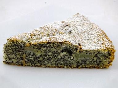 Zdjęcie - Ciasto z makiem z białek – włoskie z gruszkami - Przepisy kulinarne ze zdjęciami