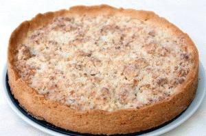 Zdjęcie - Pyszne ciasto z wiśniami i kruszonką - Przepisy kulinarne ze zdjęciami