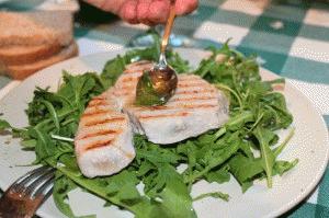 Zdjęcie - Stek z tuńczyka - Przepisy kulinarne ze zdjęciami