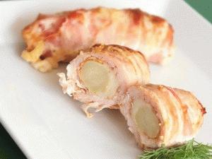 Zdjęcie - Roladki z kurczaka ze szparagami - Przepisy kulinarne ze zdjęciami