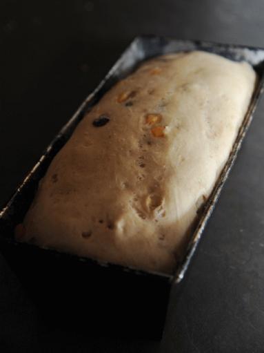 Zdjęcie - Świąteczny słodki chleb Stollen - Przepisy kulinarne ze zdjęciami