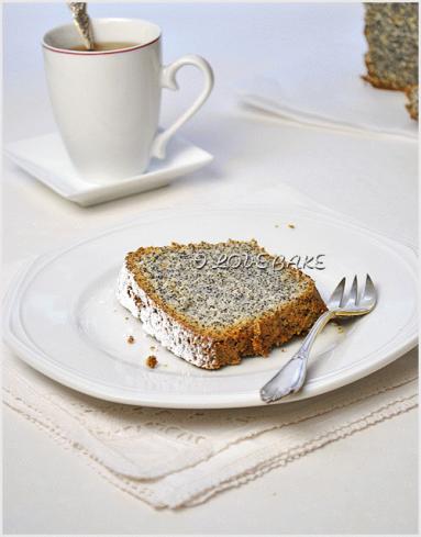 Zdjęcie - Piegusek, ciasto makowe na białkach – przepis - Przepisy kulinarne ze zdjęciami