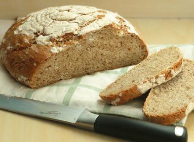 Zdjęcie - Chleb mleczny na zakwasie - Przepisy kulinarne ze zdjęciami
