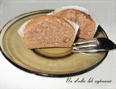 Zdjęcie - Piernikowe babeczki z otrębami pszennymi - Przepisy kulinarne ze zdjęciami