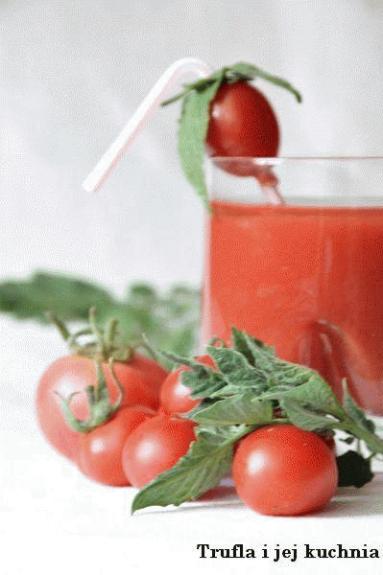 Zdjęcie - Naturalny sok pomidorowy - Przepisy kulinarne ze zdjęciami