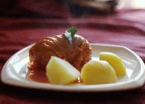 Zdjęcie - Gołąbki w sosie pomidorowym - Przepisy kulinarne ze zdjęciami
