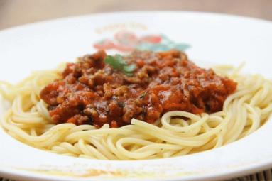 Zdjęcie - Spaghetti bolognese - Przepisy kulinarne ze zdjęciami
