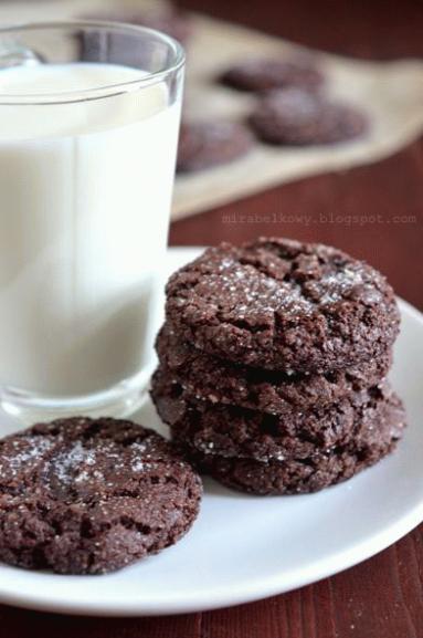 Zdjęcie - Pikantne ciasteczka czekoladowe - Przepisy kulinarne ze zdjęciami