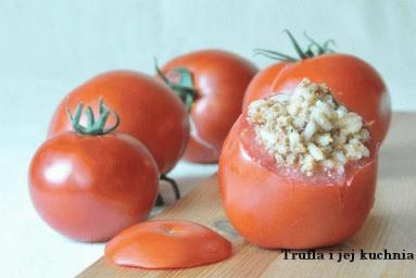 Zdjęcie - Faszerowane pomidory - Przepisy kulinarne ze zdjęciami