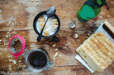 Zdjęcie - Drożdżowa bułka z masłem...tj. z mlekiem - Przepisy kulinarne ze zdjęciami