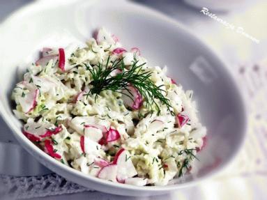 Zdjęcie - Kapusta pekińska z rzodkiewką w sosie jogurtowo ogórkowym - Przepisy kulinarne ze zdjęciami