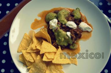 Zdjęcie - Piwne żeberka w stylu meksykańskim z nachosami - Przepisy kulinarne ze zdjęciami