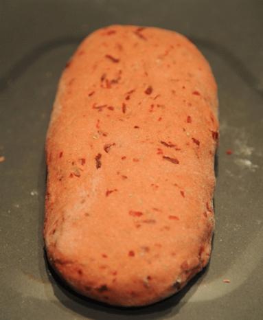 Zdjęcie - Pełnoziarnisty chleb z burakami - Przepisy kulinarne ze zdjęciami