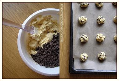 Zdjęcie - Retro ciasteczka z czekoladą - Przepisy kulinarne ze zdjęciami