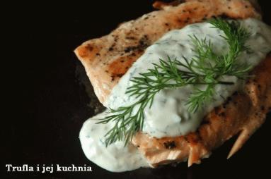 Zdjęcie - Łosoś w sosie koperkowym - Przepisy kulinarne ze zdjęciami