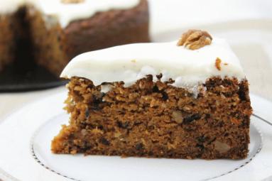 Zdjęcie - Lekkie i zdrowe ciasto marchewkowe - Przepisy kulinarne ze zdjęciami