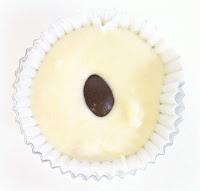 Zdjęcie - Babeczki cytrynowe z czekoladową niespodzianką - Przepisy kulinarne ze zdjęciami