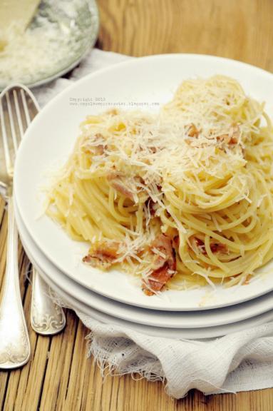 Zdjęcie - Włoska klasyka. Spaghetti alla Carbonara. - Przepisy kulinarne ze zdjęciami