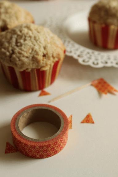 Zdjęcie - Muffiny z mąki owsianej z kruszonką - Przepisy kulinarne ze zdjęciami