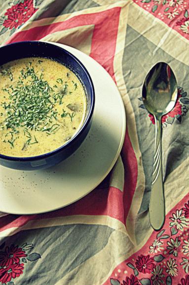 Zdjęcie - Prosta zupa na bulionie: cukinia, ziemniak, por - Przepisy kulinarne ze zdjęciami