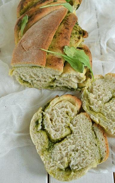 Zdjęcie - Zielony wiosenny chlebek - Przepisy kulinarne ze zdjęciami